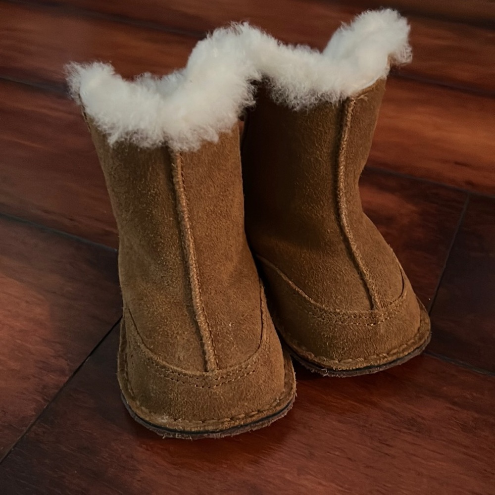 Ugg Lace-Up Baby Booties